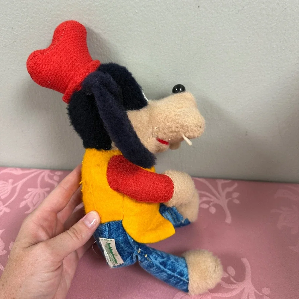 Vintage 1978 Knickerbocker Disney Goofy Plush Toy Red Shirt Yellow Vest 12 inch